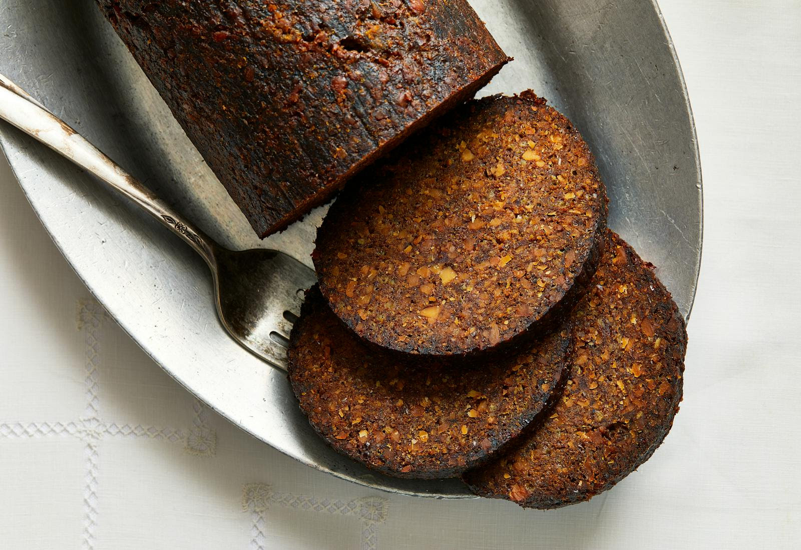 מעמרה (עוגת בשר לחמין)