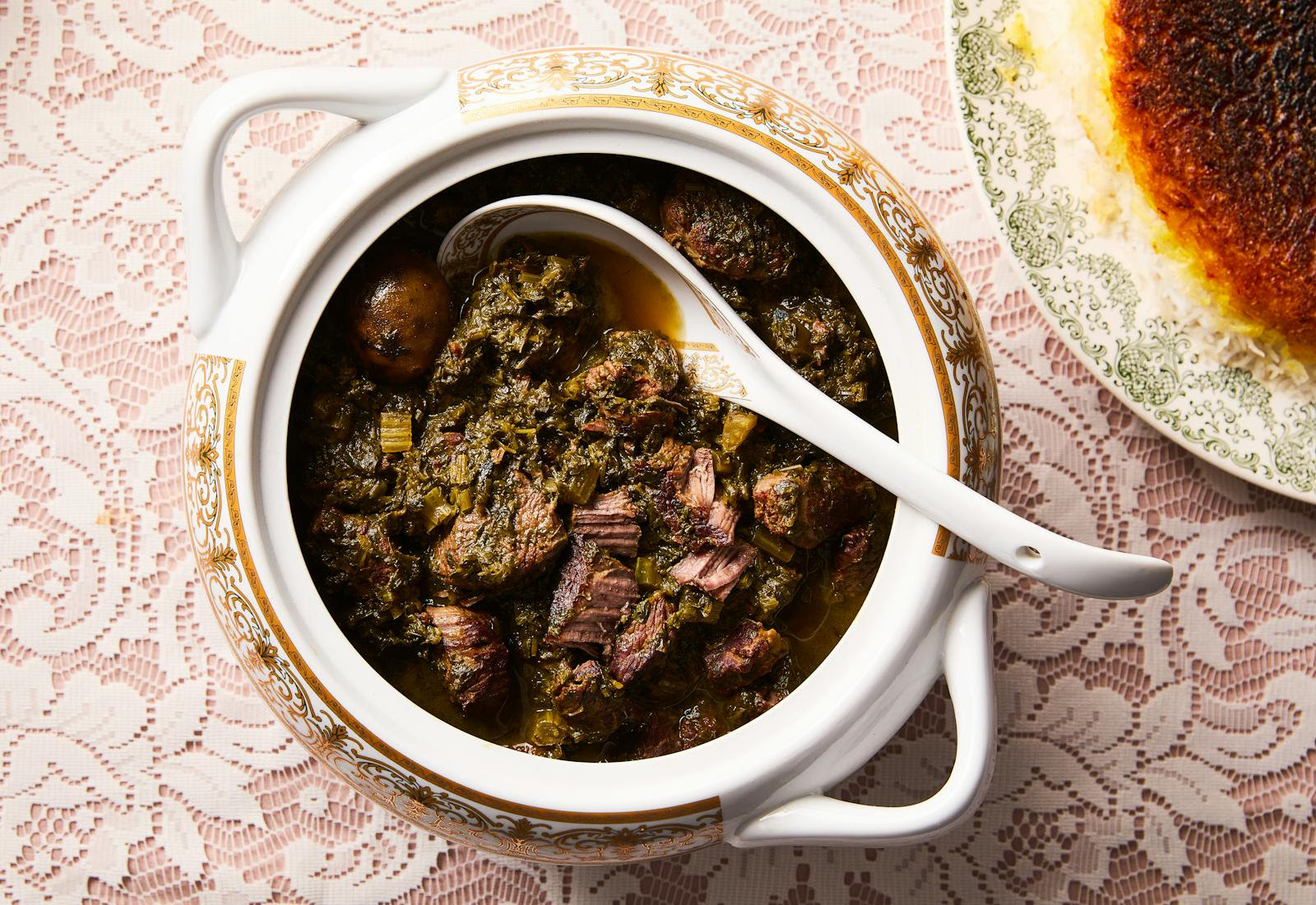 חורשט כאראפס (תבשיל בשר וסלרי פרסי)