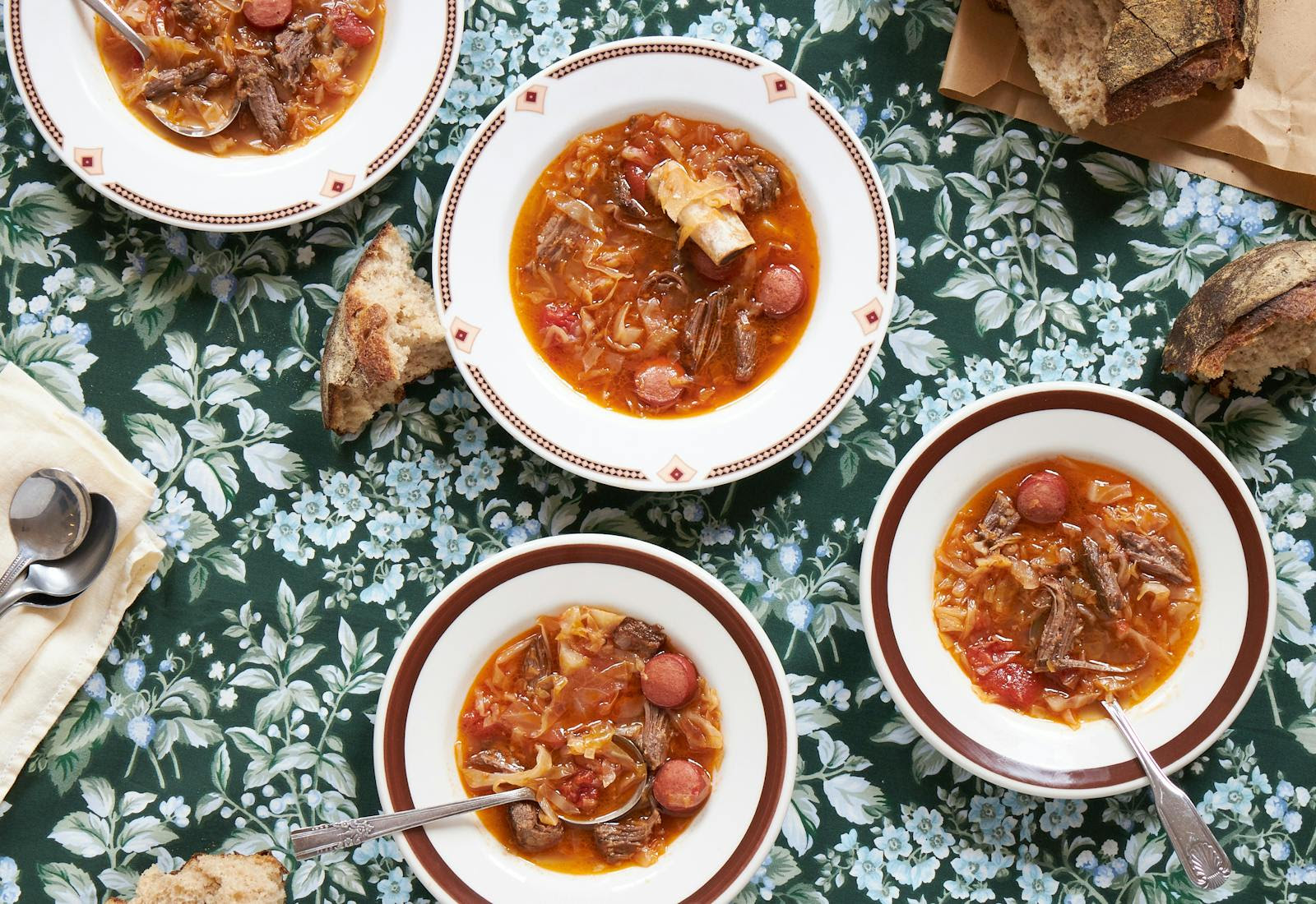 מרק כרוב ושפונדרה